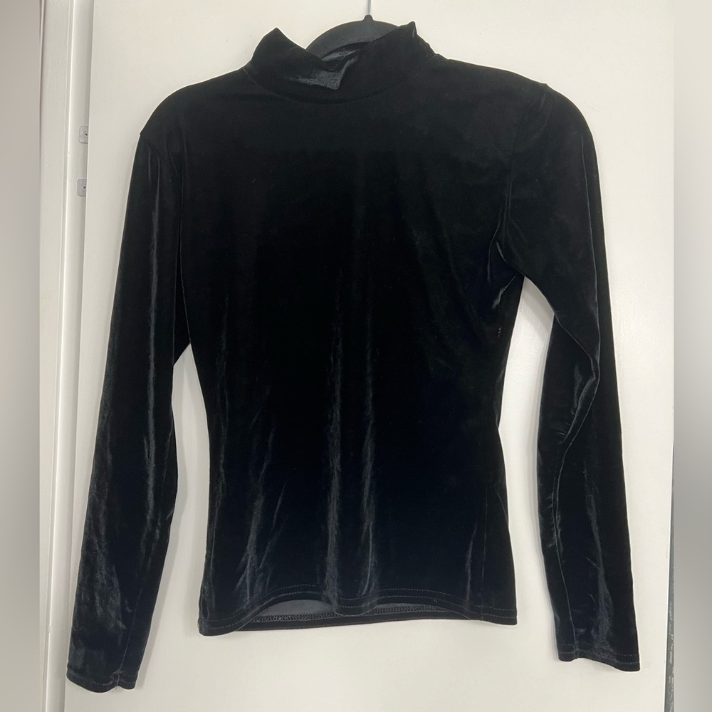 Vintage black velvet turtleneck long sleeve